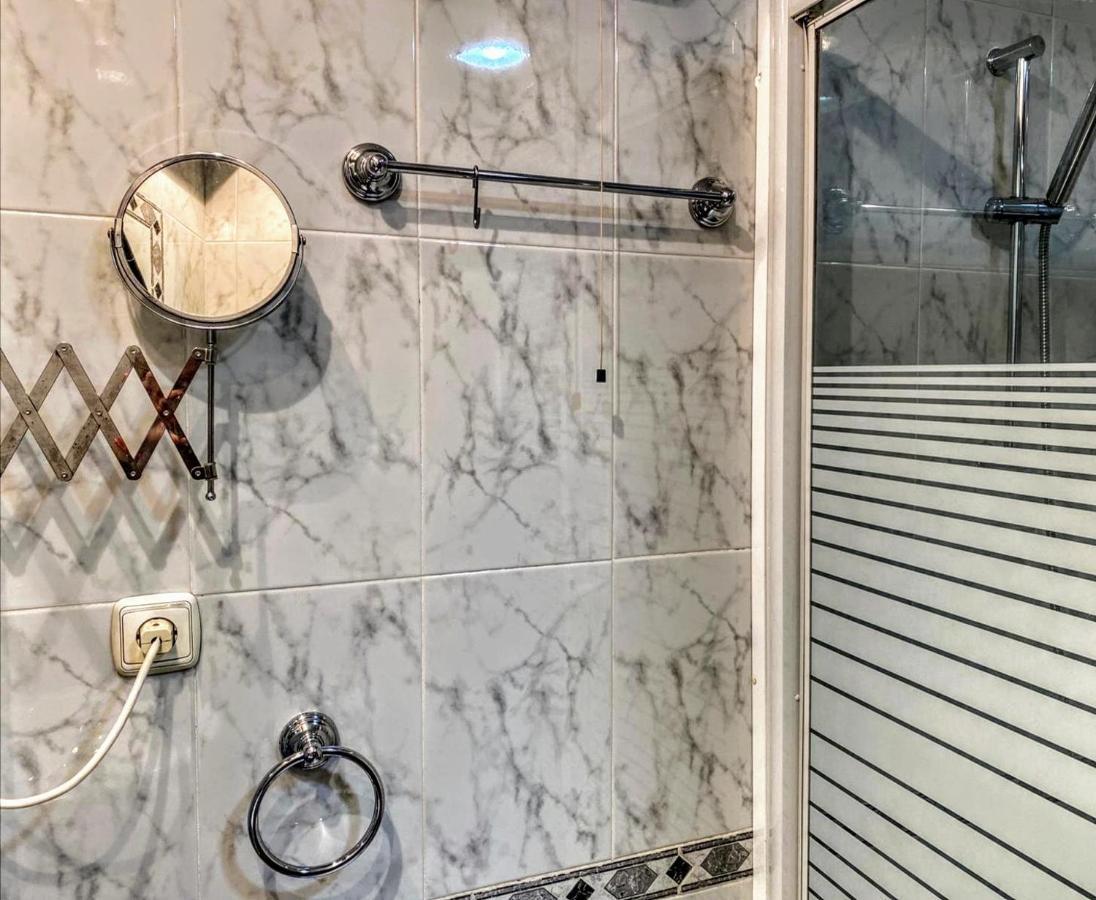 Luminoso Y Amplio Apartamento Zapillo-almeria A 1 Minuto De La Playa A Pie Appartement *