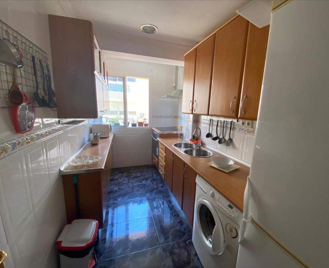 Luminoso Y Amplio Apartamento Zapillo-almeria A 1 Minuto De La Playa A Pie Appartement *