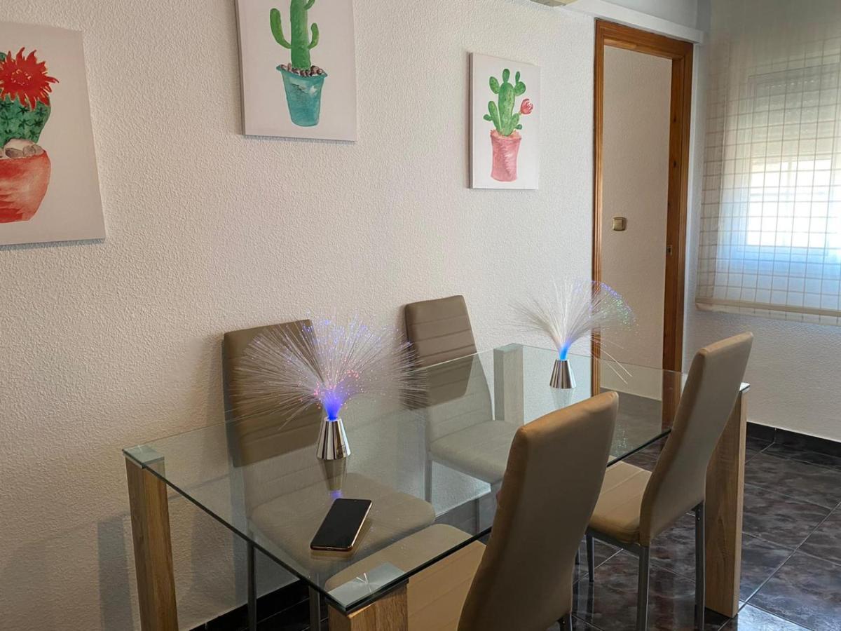 Luminoso Y Amplio Apartamento Zapillo-almeria A 1 Minuto De La Playa A Pie *